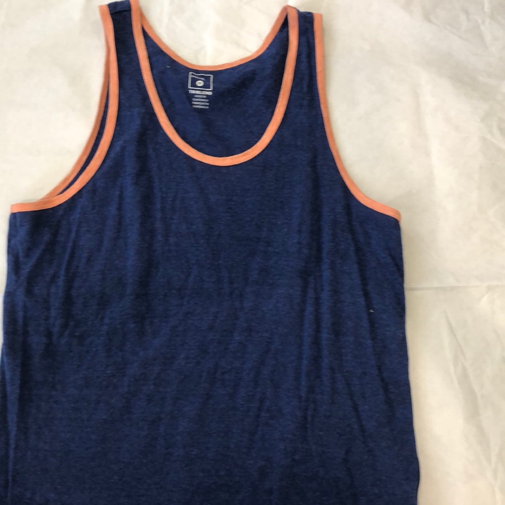 NWOT MENS TANK